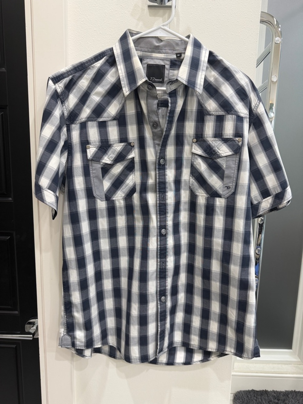 7 Diamonds Men's Short-Sleeve Plaid Button-Down Shirt - Navy & White